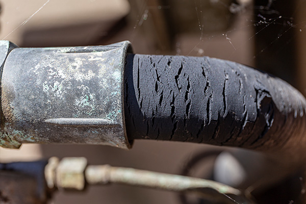 How to Inspect Radiator Hoses for Leaks and Cracks