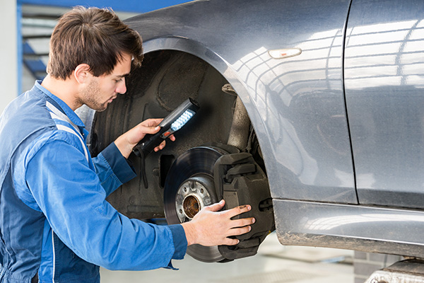 Why Does My Car Pull to One Side Only When I Apply the Brakes?